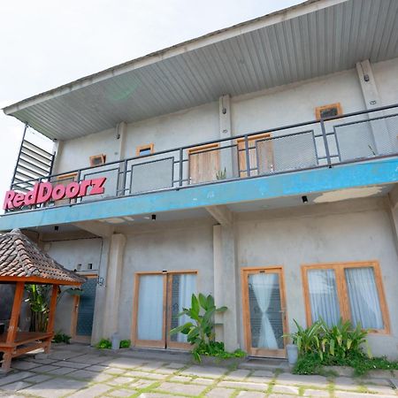 Reddoorz Syariah Near Lombok Epicentrum Mall Матарам Екстериор снимка