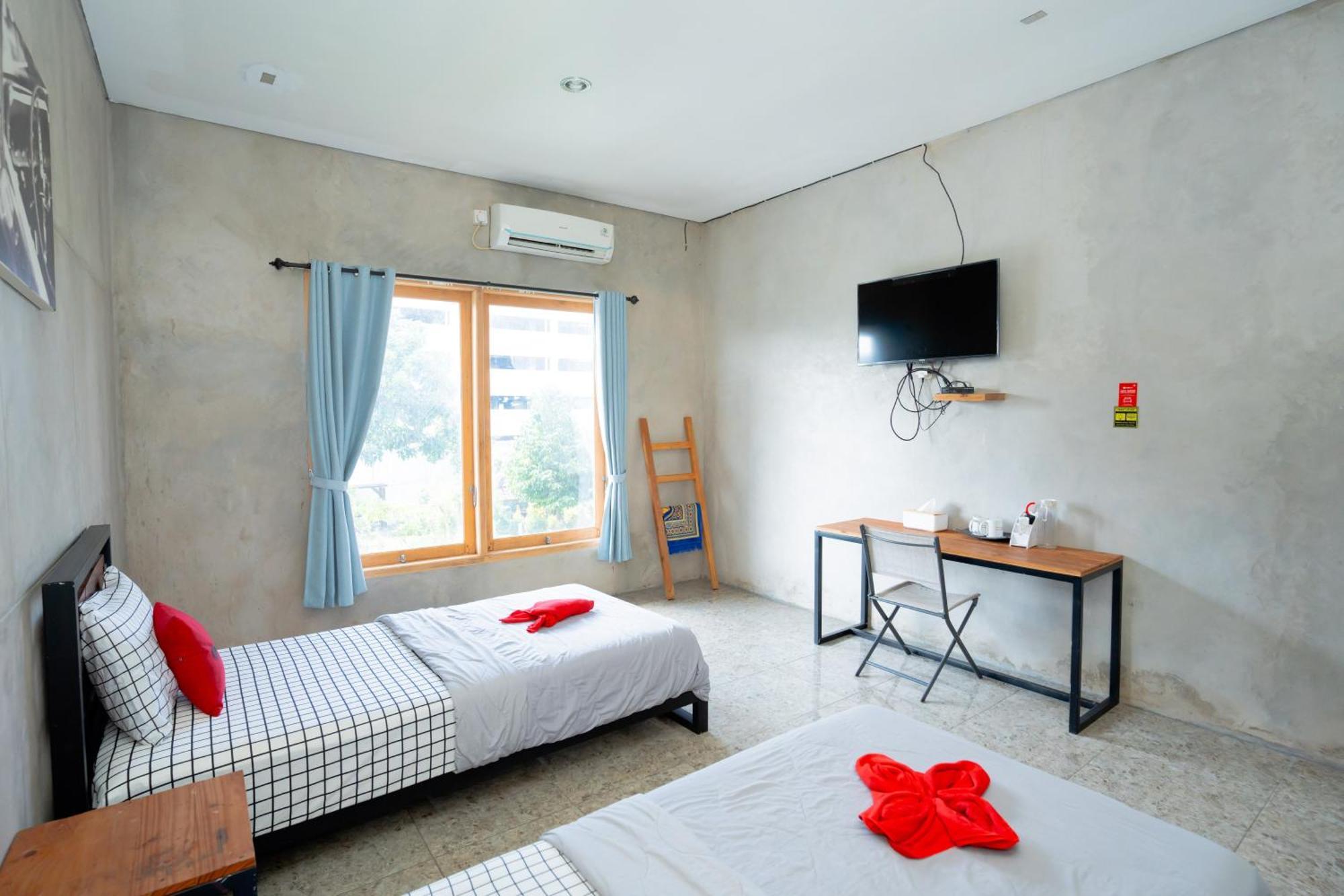 Reddoorz Syariah Near Lombok Epicentrum Mall Матарам Екстериор снимка