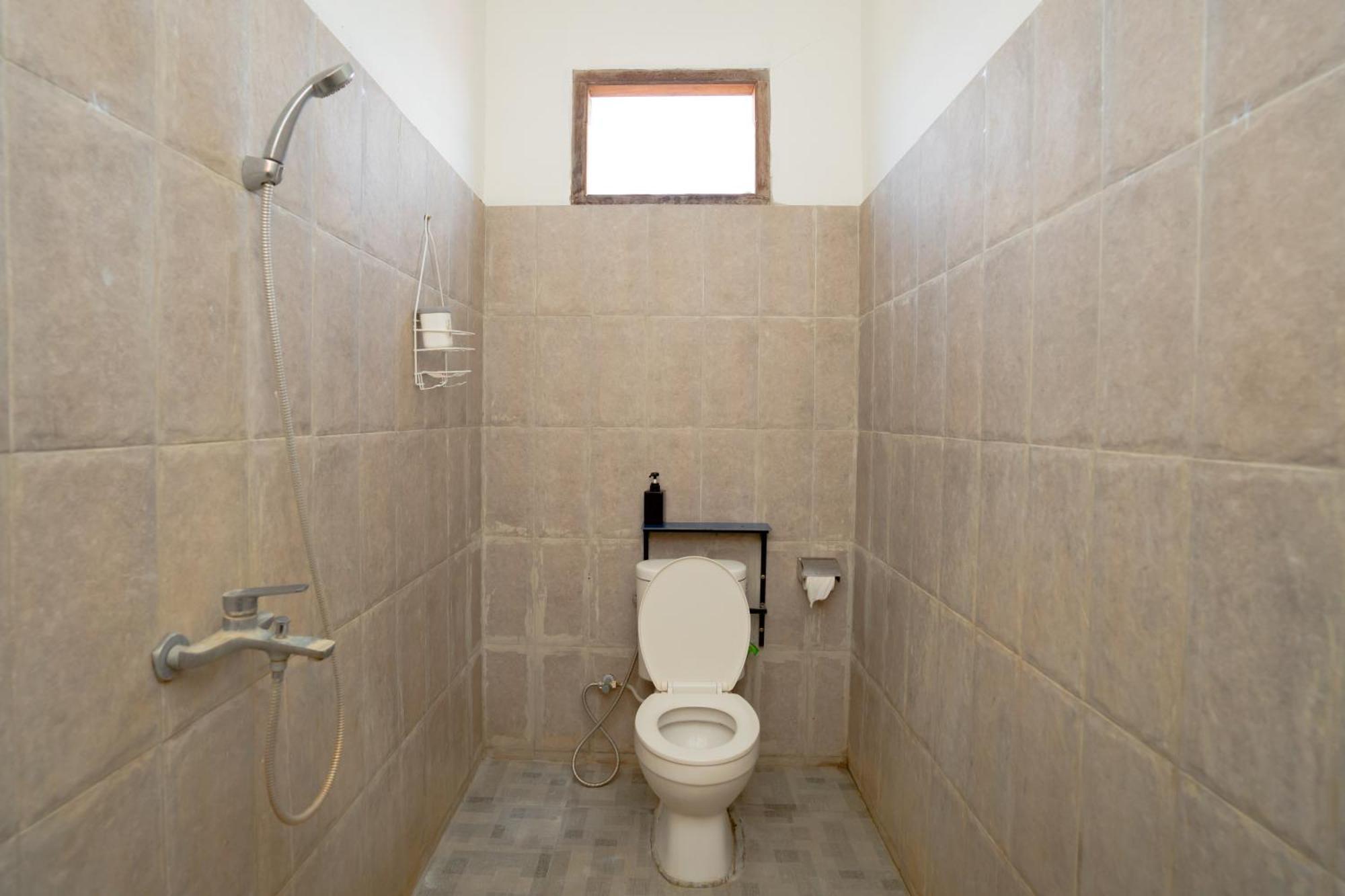 Reddoorz Syariah Near Lombok Epicentrum Mall Матарам Екстериор снимка