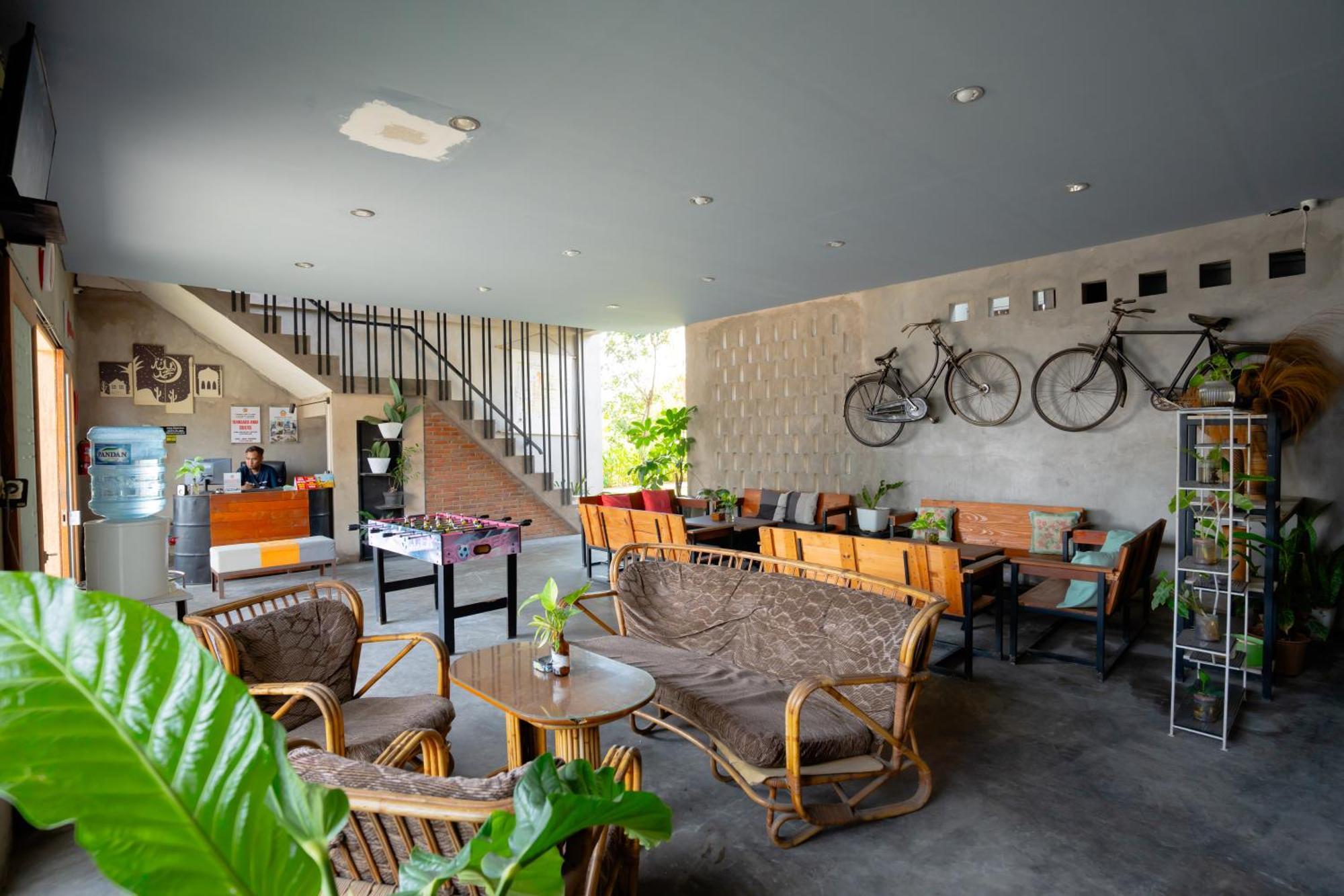 Reddoorz Syariah Near Lombok Epicentrum Mall Матарам Екстериор снимка