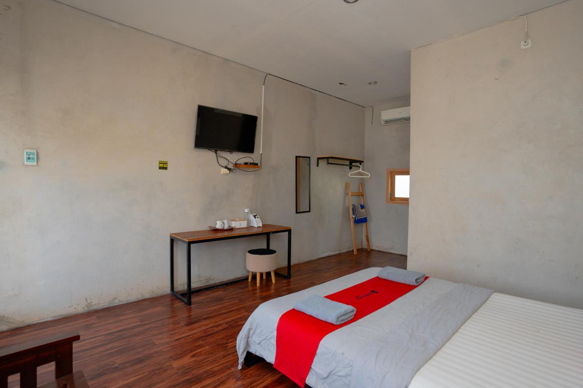 Reddoorz Syariah Near Lombok Epicentrum Mall Матарам Екстериор снимка