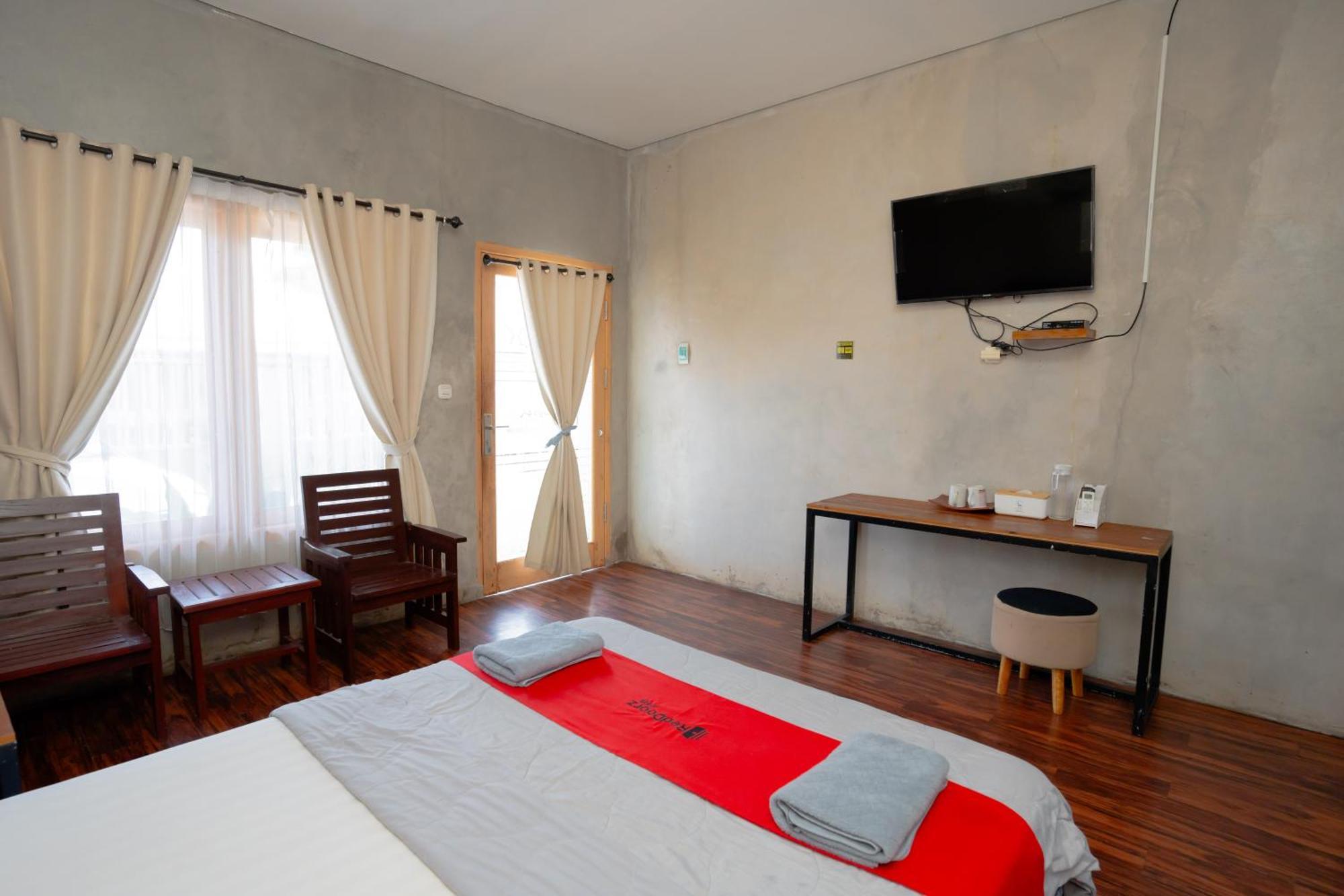 Reddoorz Syariah Near Lombok Epicentrum Mall Матарам Екстериор снимка