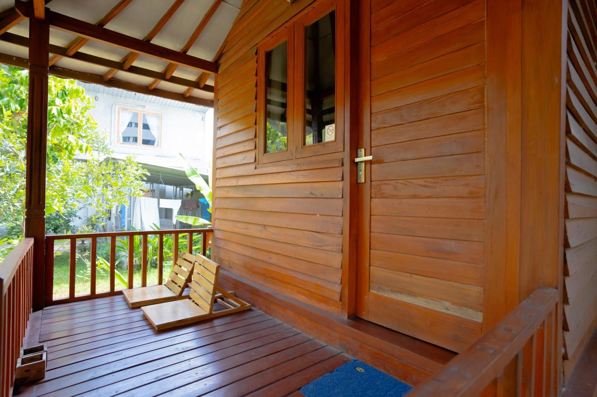 Reddoorz Syariah Near Lombok Epicentrum Mall Матарам Екстериор снимка