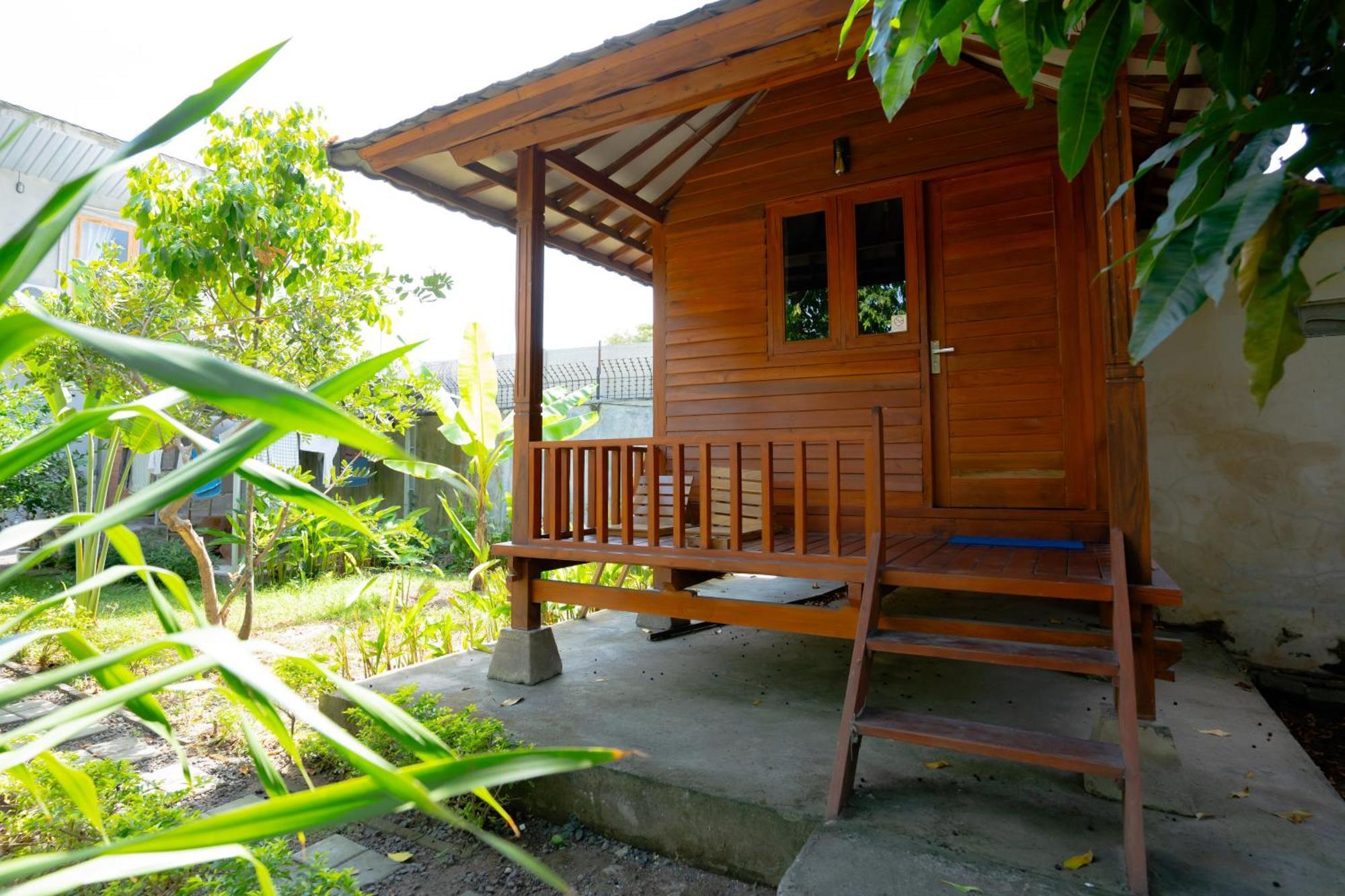 Reddoorz Syariah Near Lombok Epicentrum Mall Матарам Екстериор снимка